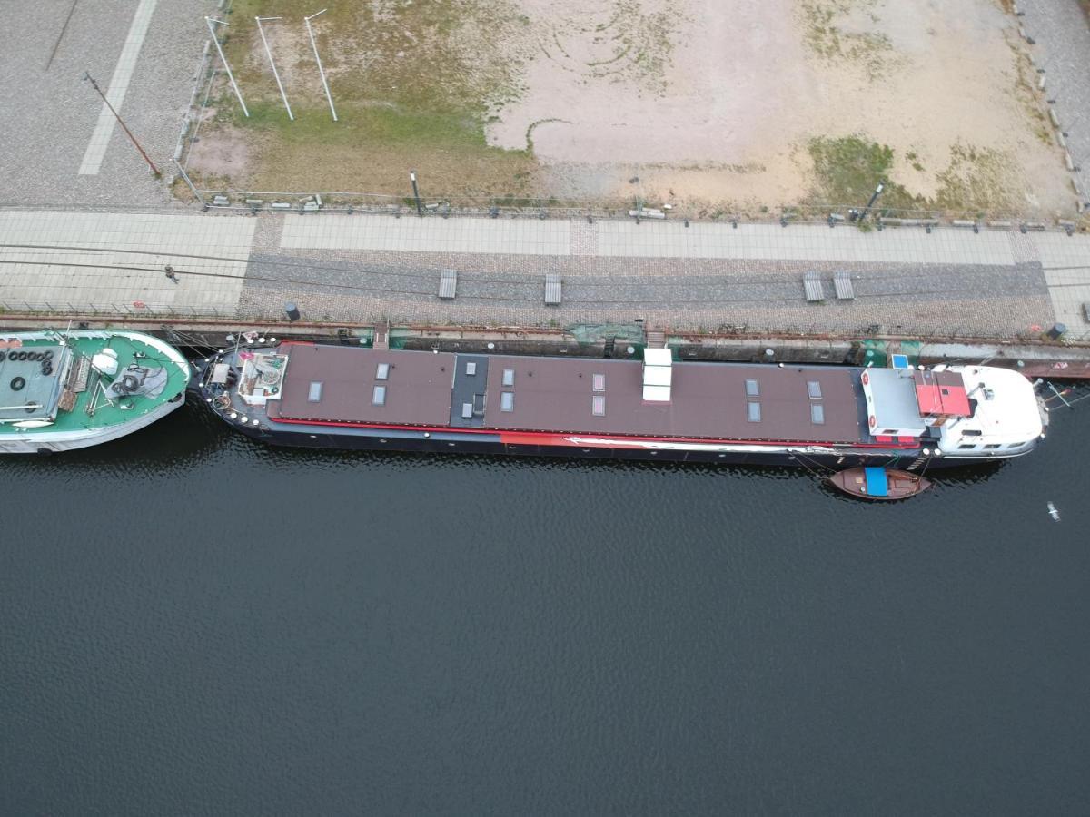 Schiffshotel "Schlafen Im Hafen" Αμβούργο Εξωτερικό φωτογραφία