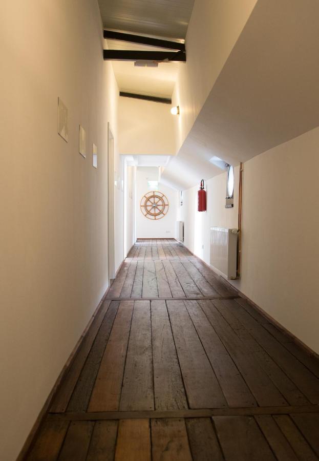 Schiffshotel "Schlafen Im Hafen" Αμβούργο Εξωτερικό φωτογραφία