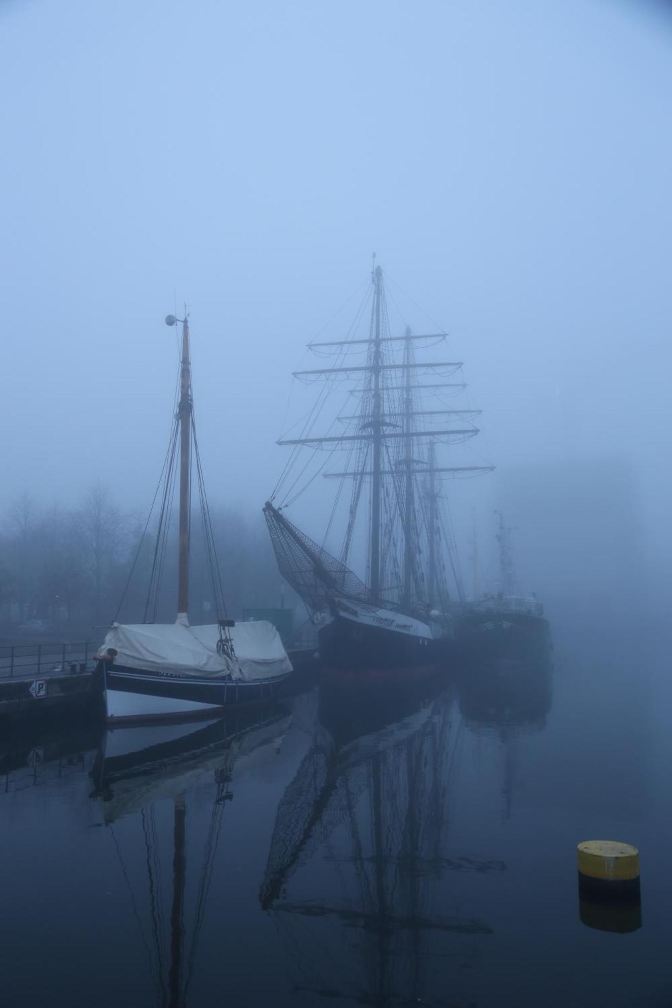 Schiffshotel "Schlafen Im Hafen" Αμβούργο Εξωτερικό φωτογραφία